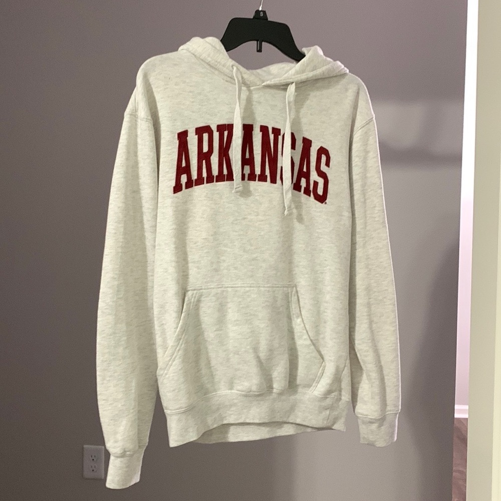 Cream University of Arkansas Razorbacks Sweatshirt Womens size Small